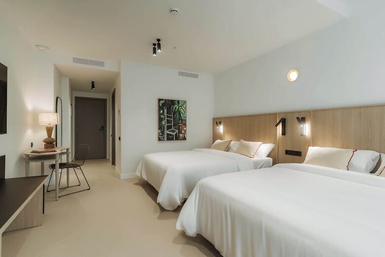Hotel Design Suites By Olala Homes
