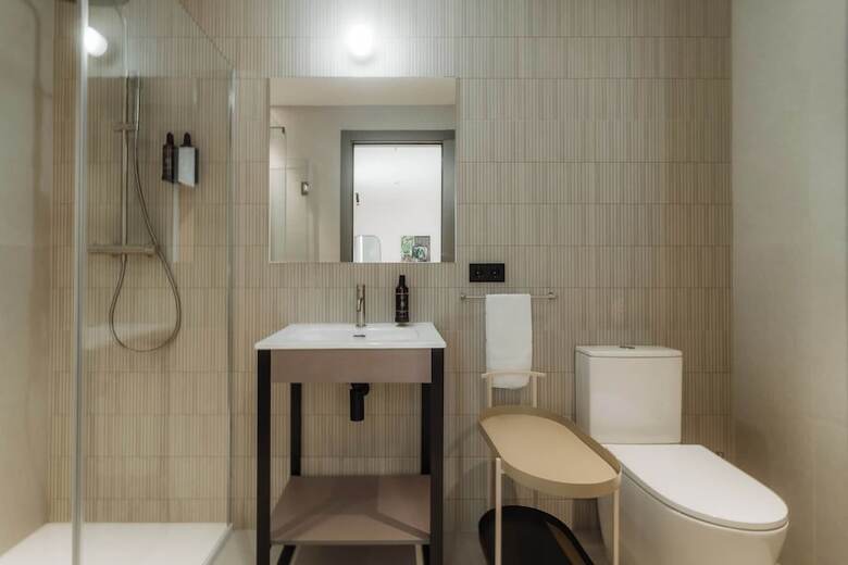 Hotel Design Suites By Olala Homes