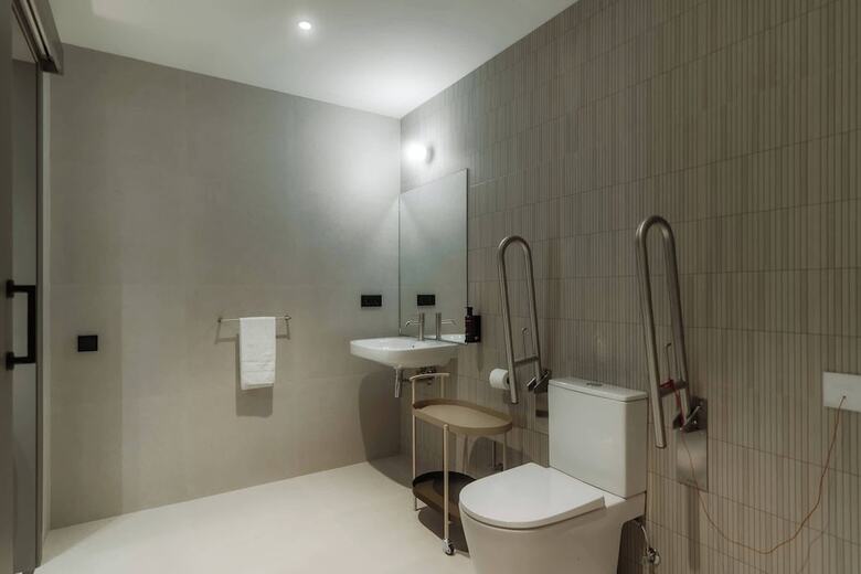 Hotel Design Suites By Olala Homes