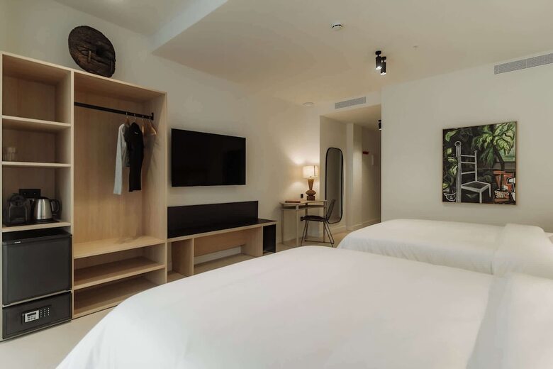 Hotel Design Suites By Olala Homes