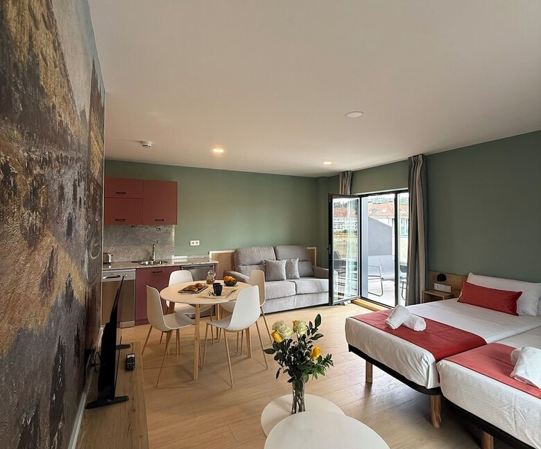 Hotel Luxury Singular Pensi�n Estudios Blue