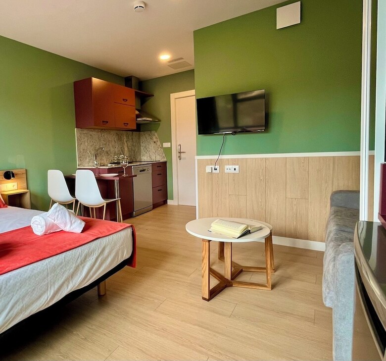 Hotel Luxury Singular Pensi�n Estudios Blue