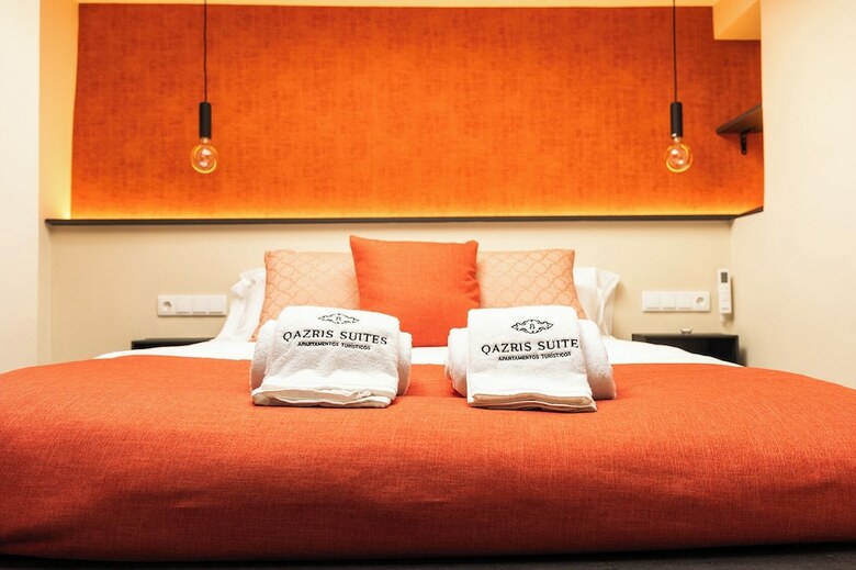 Qazris Suites