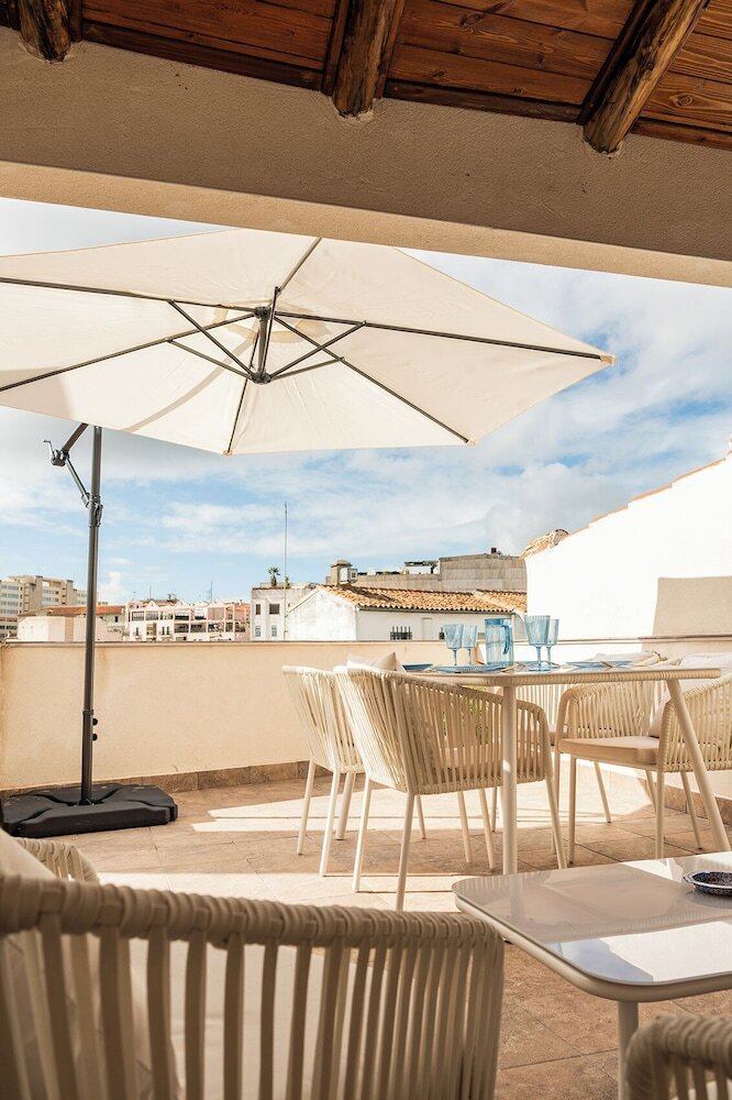 Qazris Suites