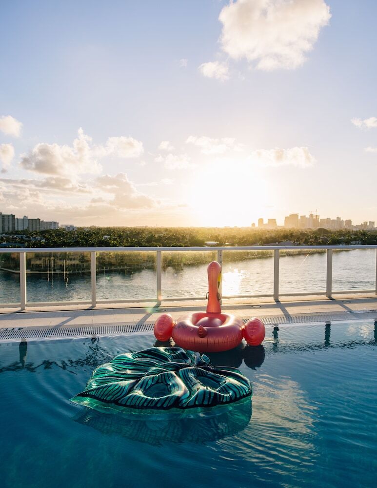 Hotel Kimpton Shorebreak Fort Lauderdale Beach Resort By Ihg