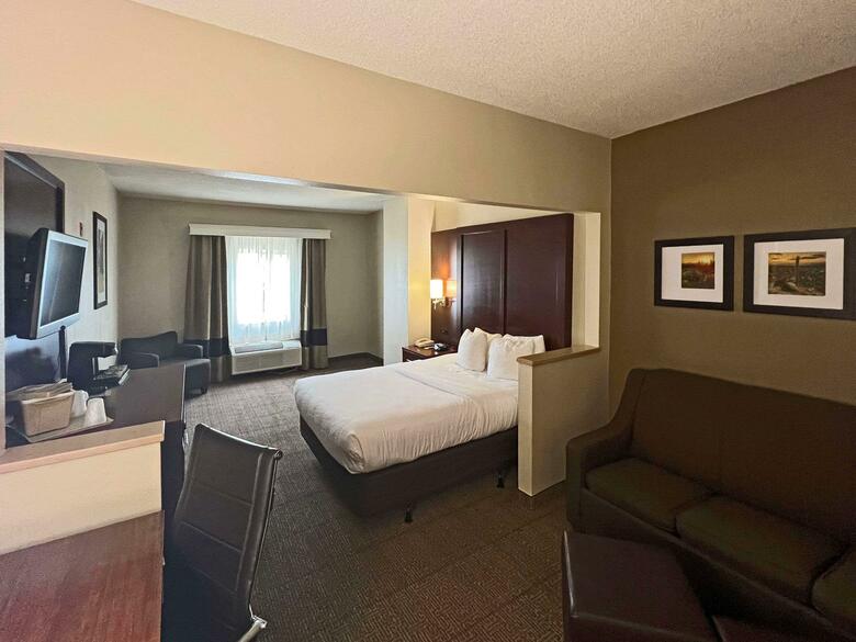 Hotel Comfort Suites Peoria Sports Complex