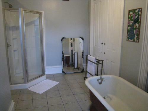 Allegheny Street Bed &amp; Breakfast