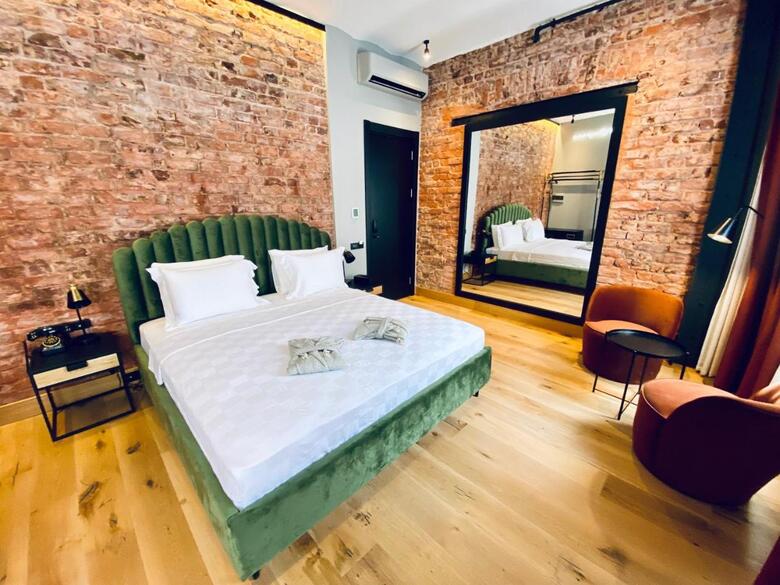 Ruz Hotels