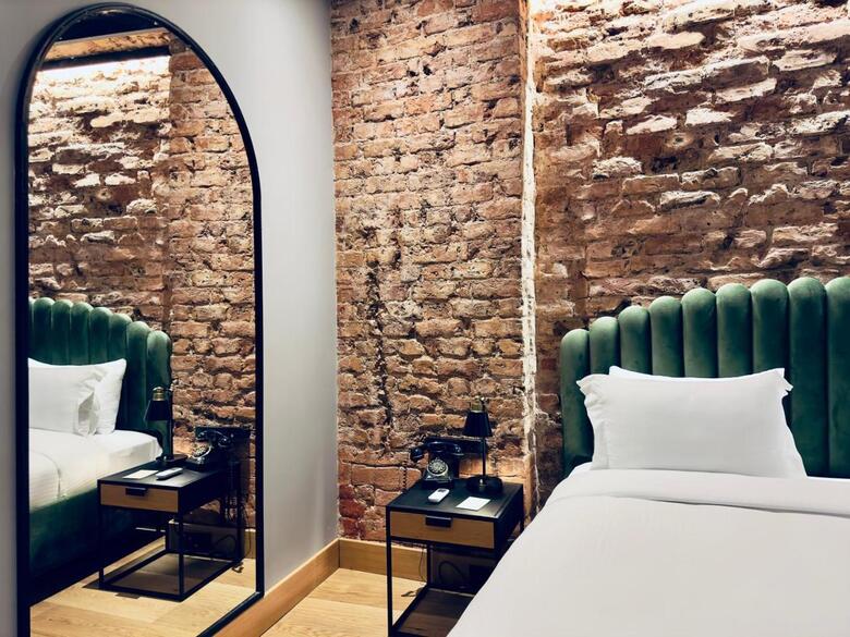 Ruz Hotels