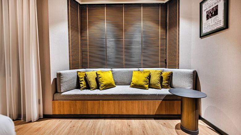 Lamartine Hotel