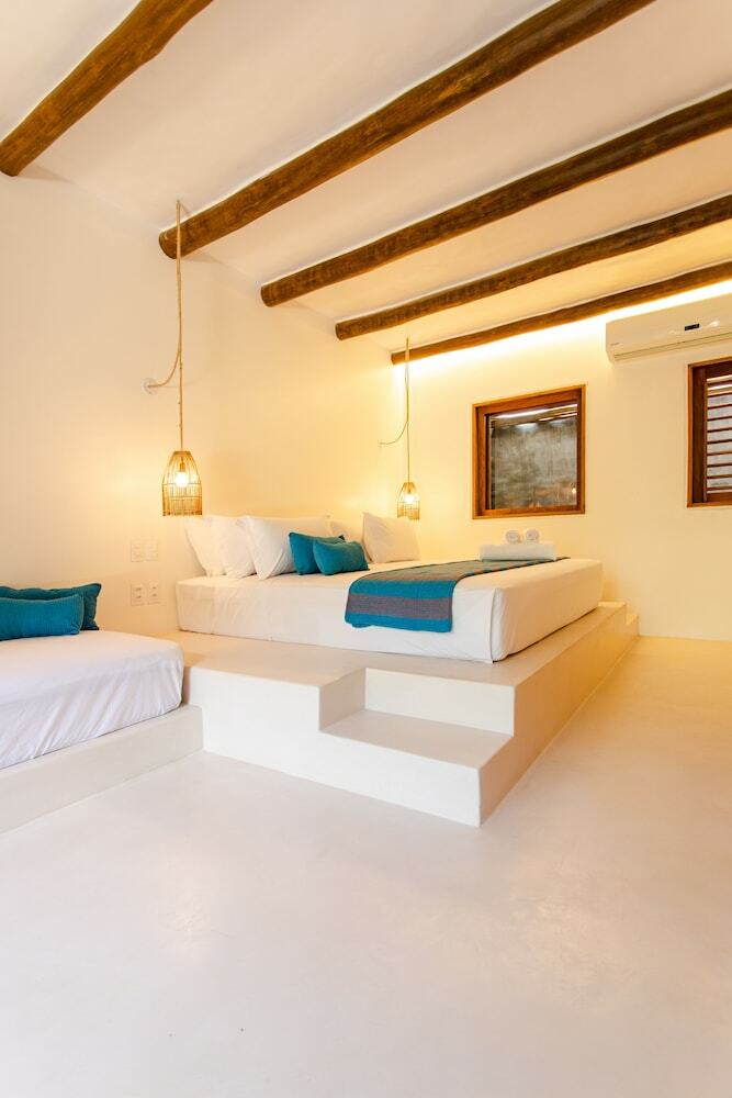Caf� Jeri Hotel - Adults Only