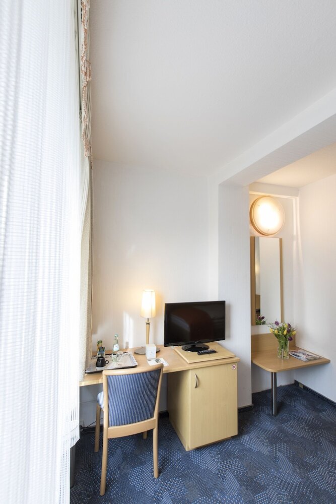 Hansa Hotel