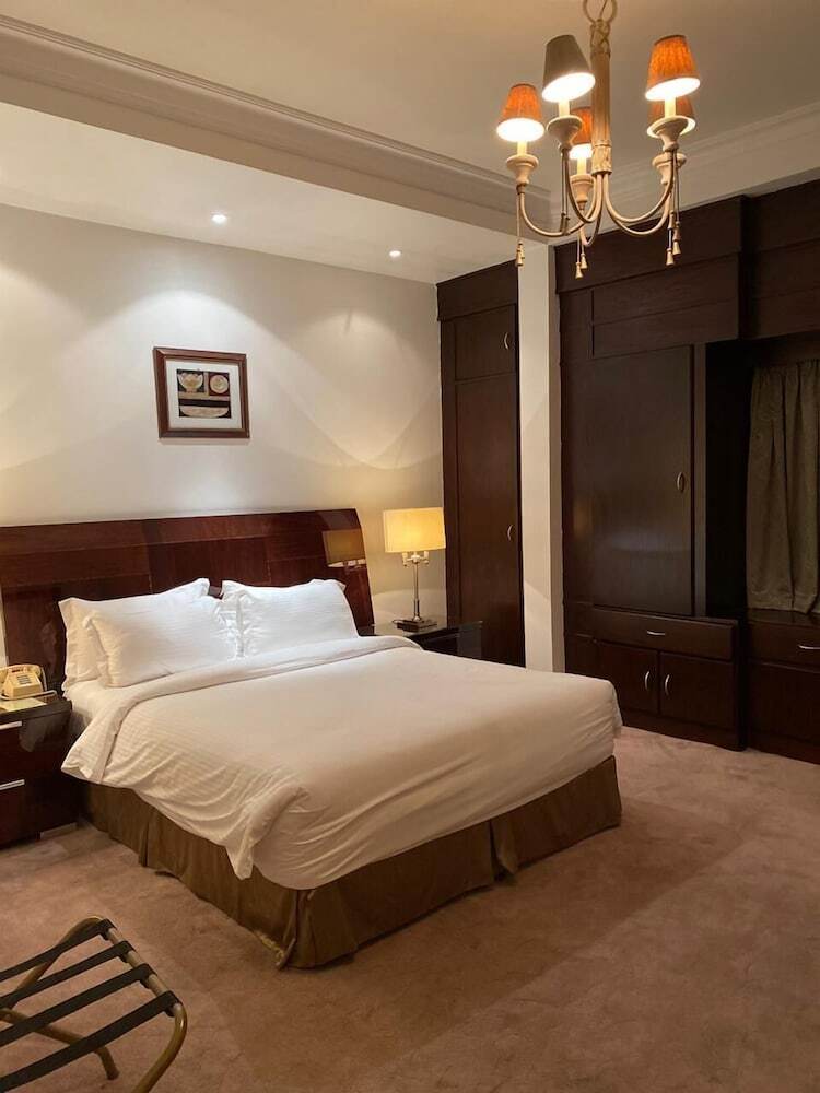 Al Gosaibi Hotel - Villa