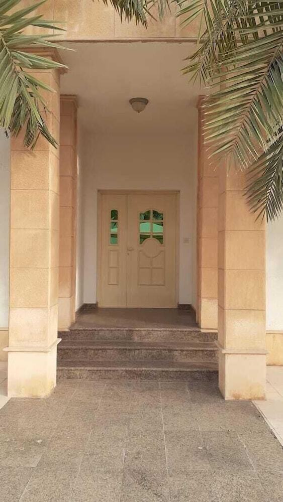 Al Gosaibi Hotel - Villa