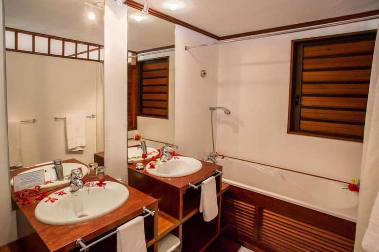 Hotel Oure Lodge Beach Resort