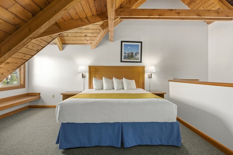 Hotel Canadian Princess Lodge & Marina