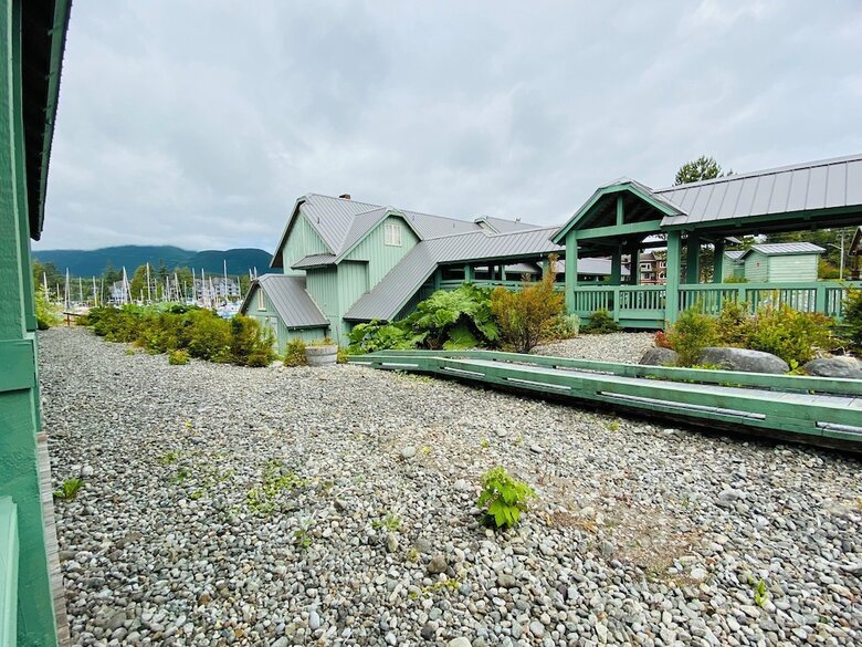 Hotel Canadian Princess Lodge & Marina