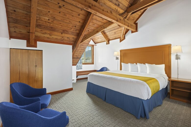 Hotel Canadian Princess Lodge & Marina