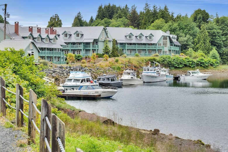 Hotel Canadian Princess Lodge & Marina