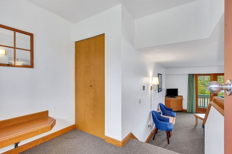 Hotel Canadian Princess Lodge & Marina