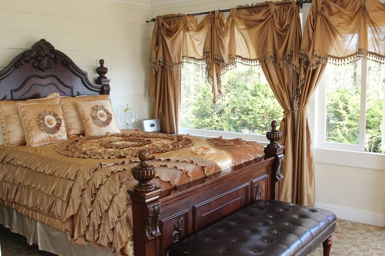 Bed & Breakfast Monarch Cove Inn