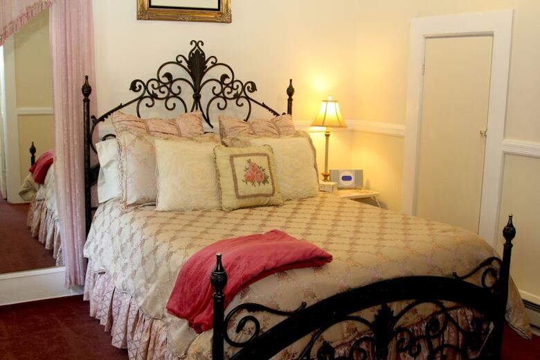 Bed & Breakfast Monarch Cove Inn