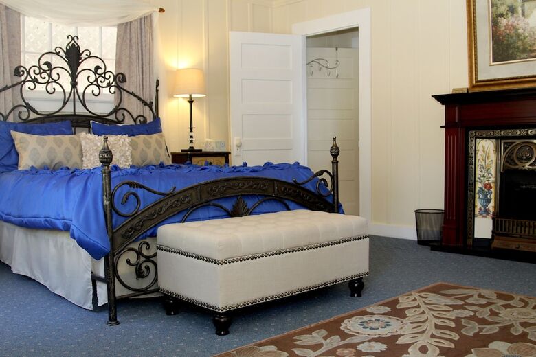 Bed & Breakfast Monarch Cove Inn