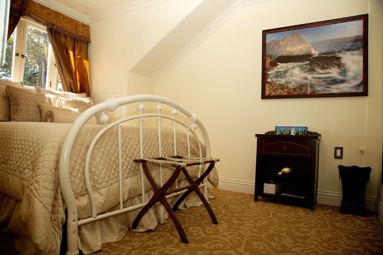 Bed & Breakfast Monarch Cove Inn