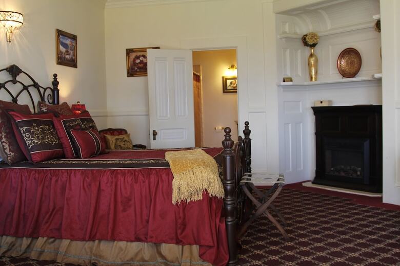Bed & Breakfast Monarch Cove Inn