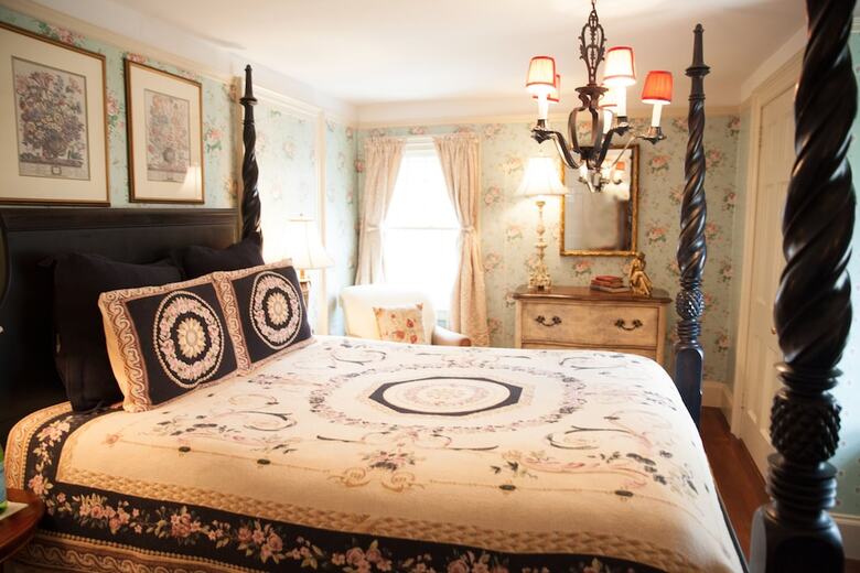 Posada Bee And Thistle Inn
