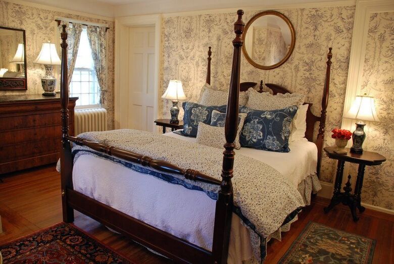 Posada Bee And Thistle Inn