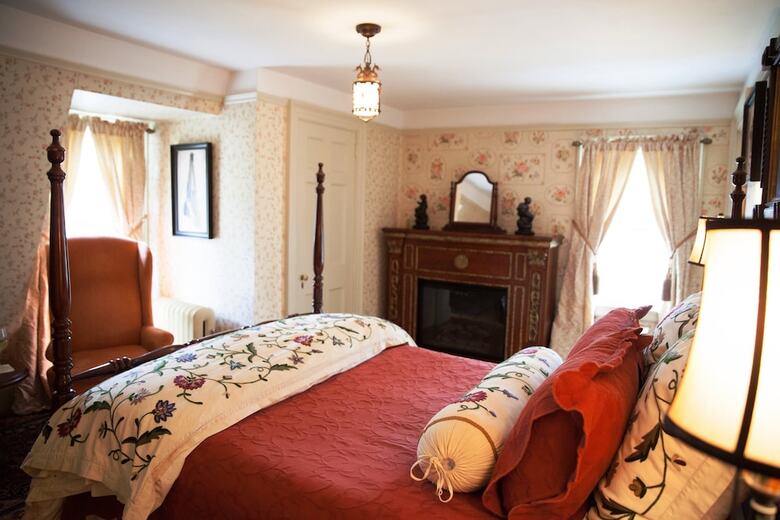 Posada Bee And Thistle Inn