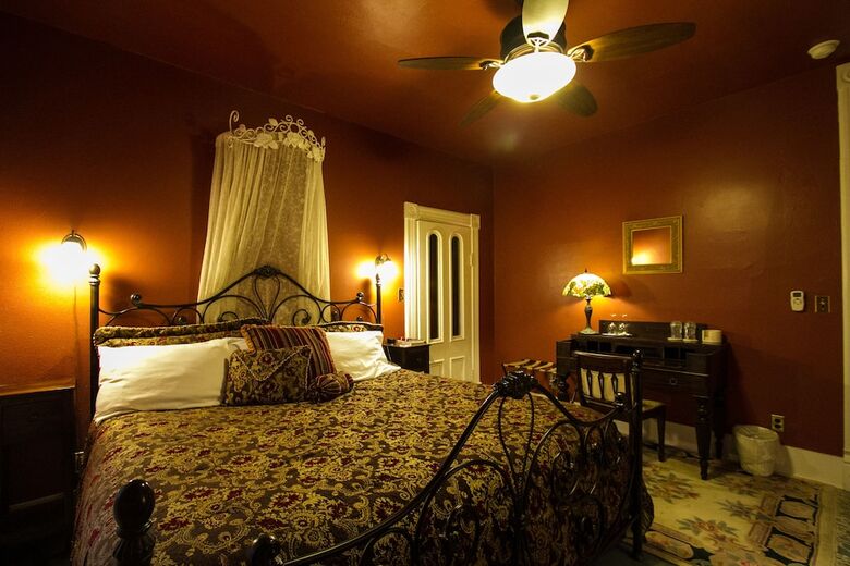 Bed & Breakfast Swantown Inn