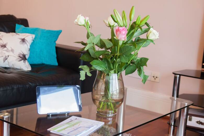 Canary Wharf Luxury River View Apartment
