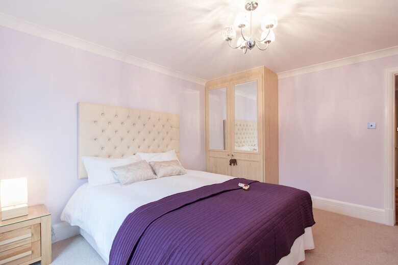 Canary Wharf Luxury River View Apartment