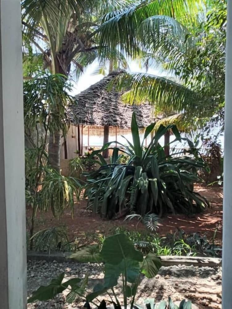 Hotel Sunrise Beach Villa