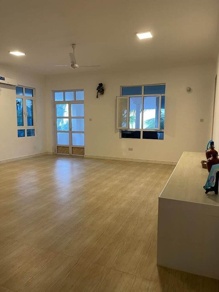 Hotel Sunrise Beach Villa