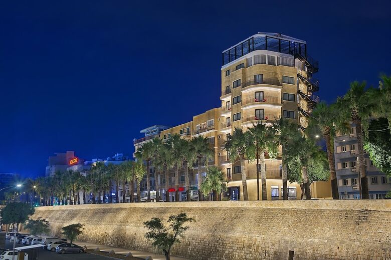 Gate Twenty Two Boutique Hotel