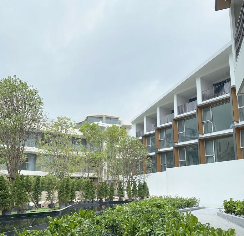 Verso Hua Hin - A Veranda Collection
