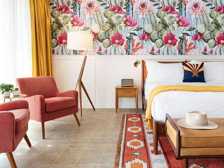 Rise Uptown Hotel