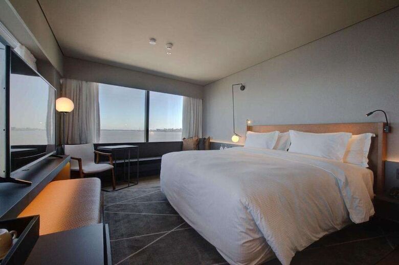 Hotel Doubletree By Hilton Porto Alegre