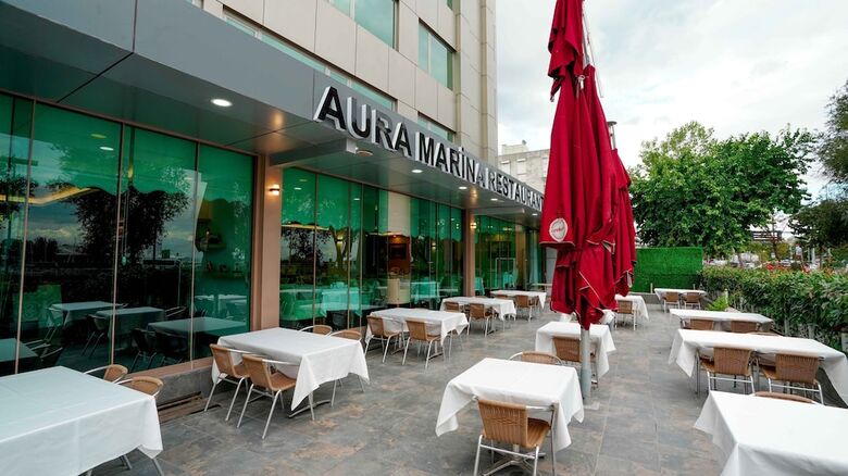 Aura Marina Hotel