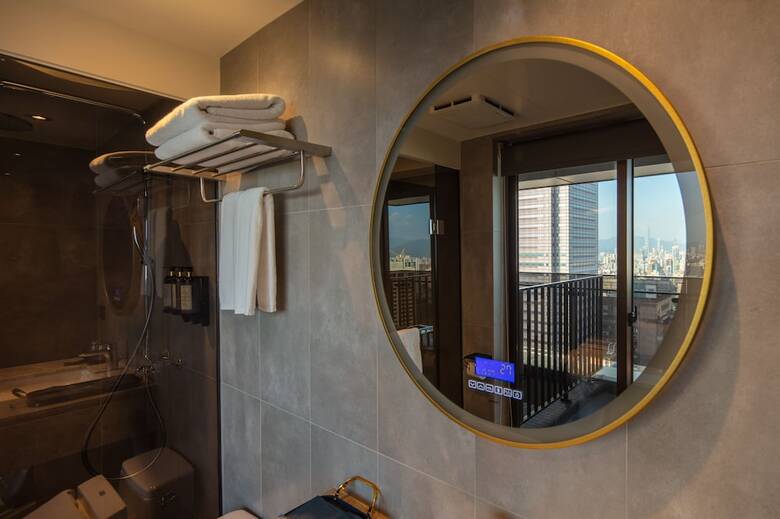 Roaders Plus Hotel Taipei Station