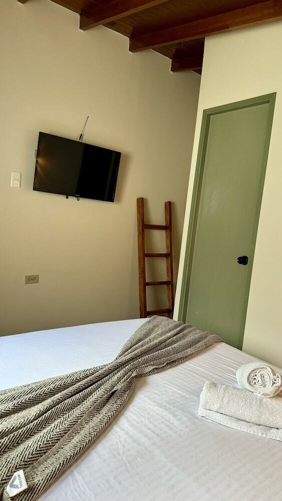 Luum Guest House