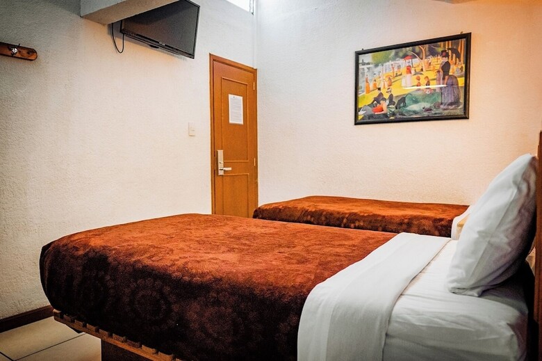 Hotel Azucena
