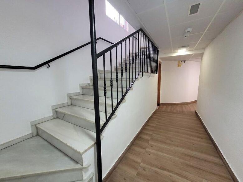 Hotel Ayz Elcano - Auto Check-in Property
