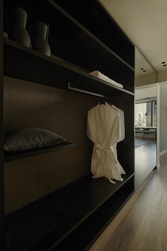 Athens Woo Suites
