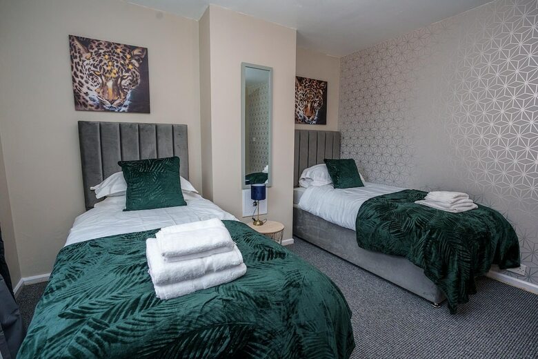 Hucknall House