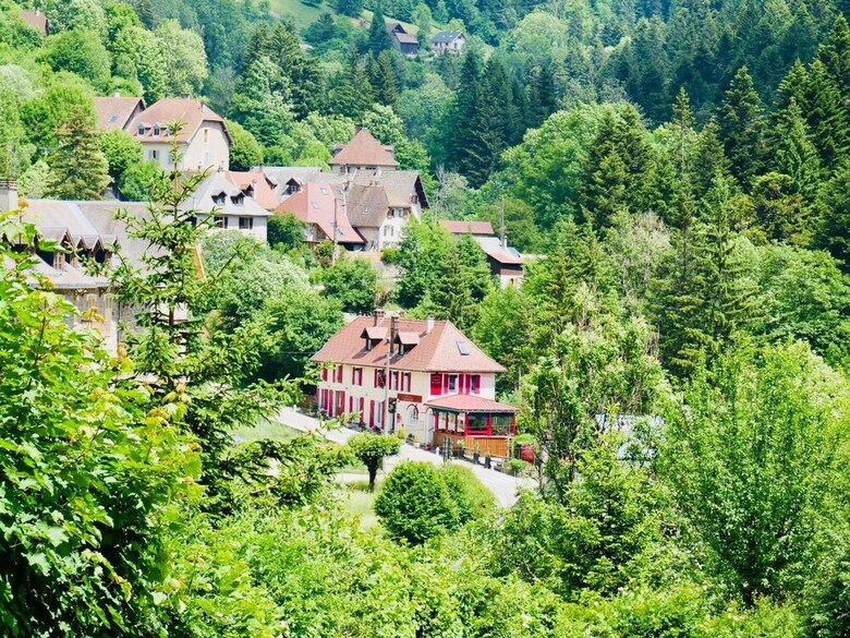 Hotel � Caprice Du Guiers