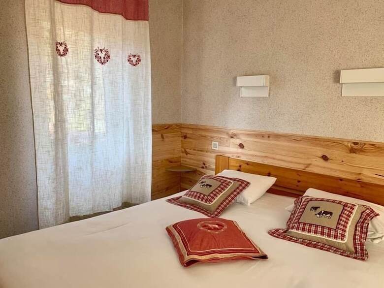 Hotel � Caprice Du Guiers